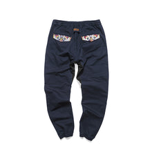 HEA 3D-CUT JOGGERS WITH LION PRINTED DETAILS ON POCKETS