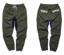 HEA 3D-CUT JOGGERS WITH LION PRINTED DETAILS ON POCKETS