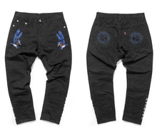 CARPTOWN CARROT-FIT HAWK AND CARP EMBROIDERED CROPPED JEANS