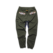 HEA 3D-CUT JOGGERS WITH LION PRINTED DETAILS ON POCKETS
